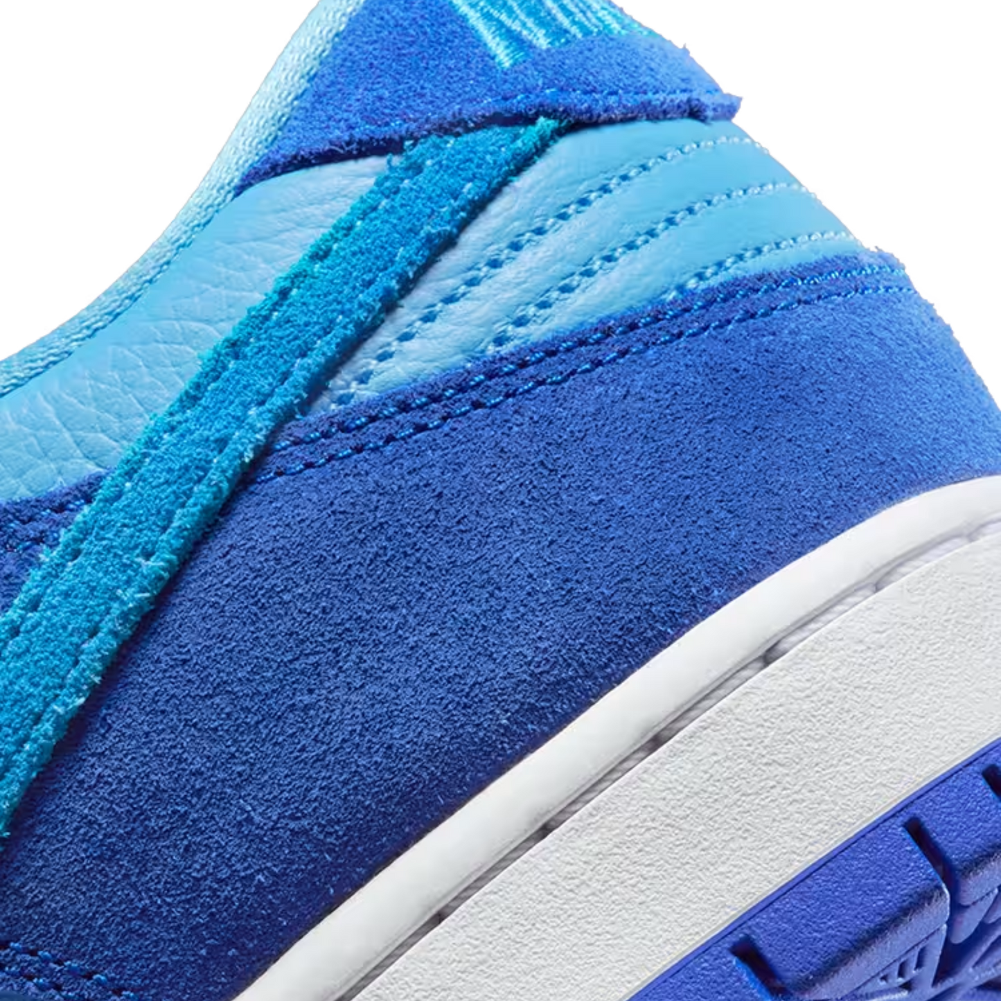Nike SB Dunk Low Blue Raspberry