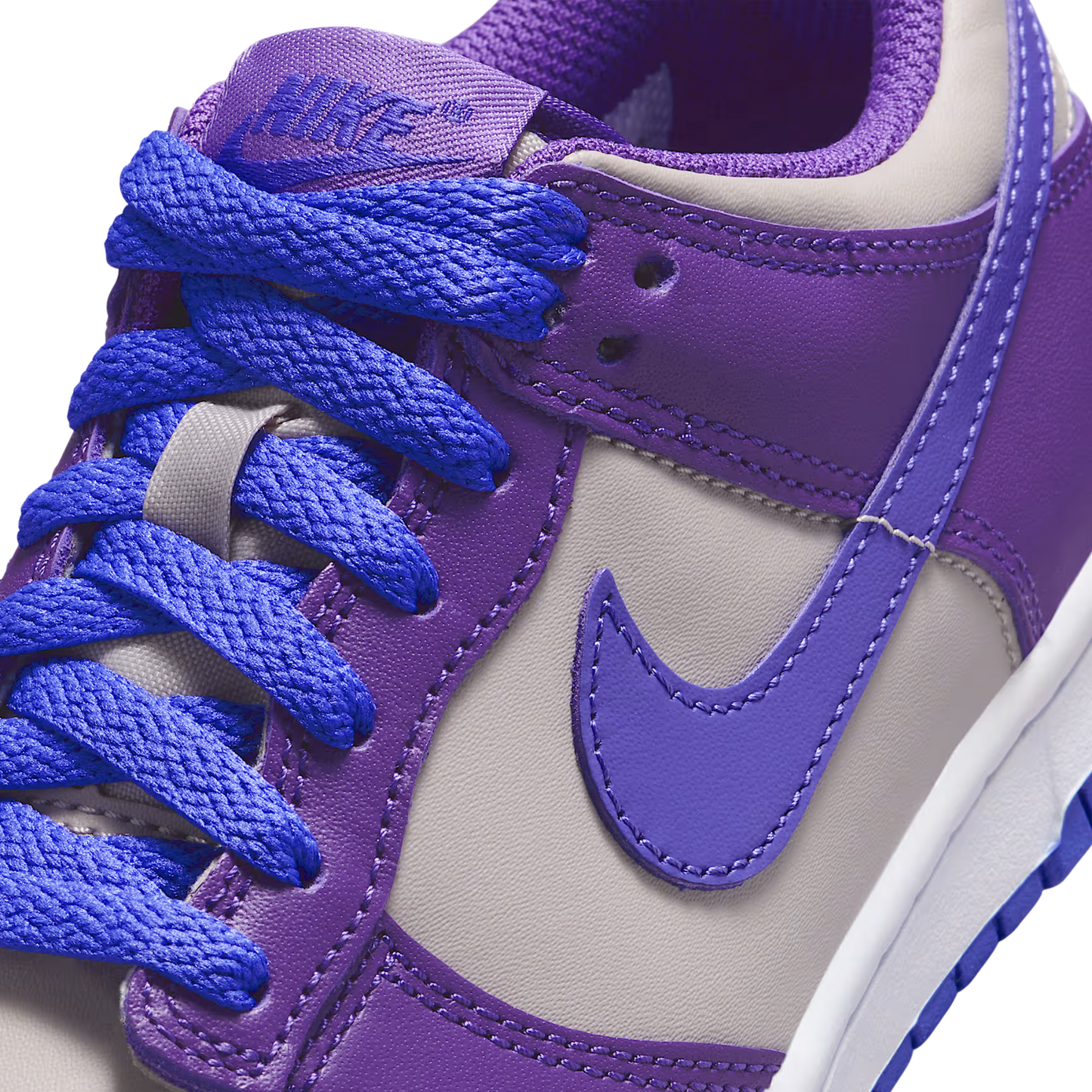 Nike SB Dunk Persian Violet